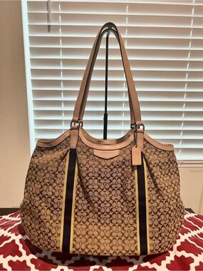 Coach Signature Canvas Tote in Blu with Yellow Stripe